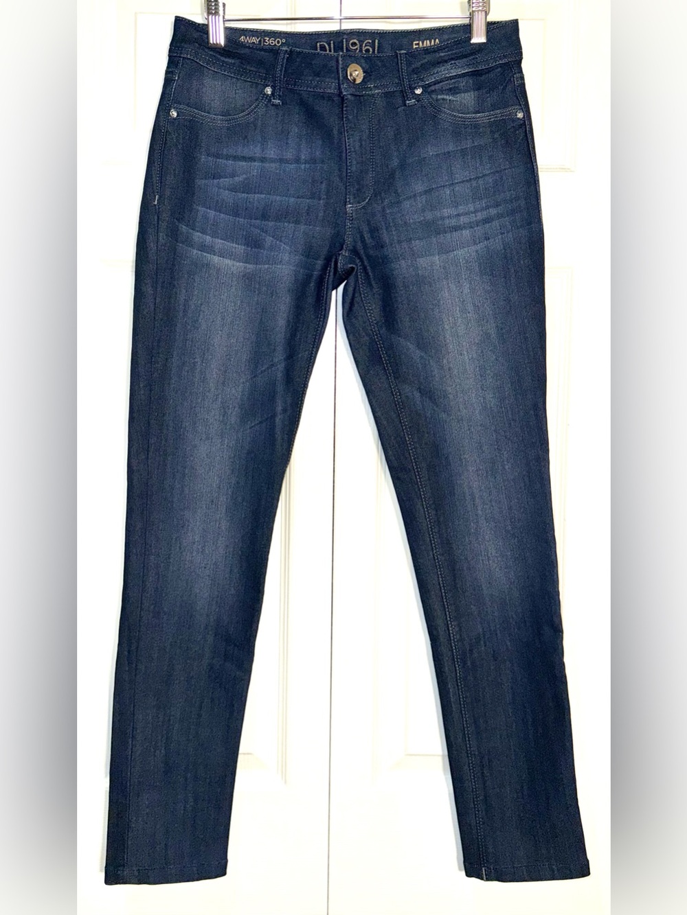 DL1961 Emma Legging Jeans Bloom Wash Size 29 EUC